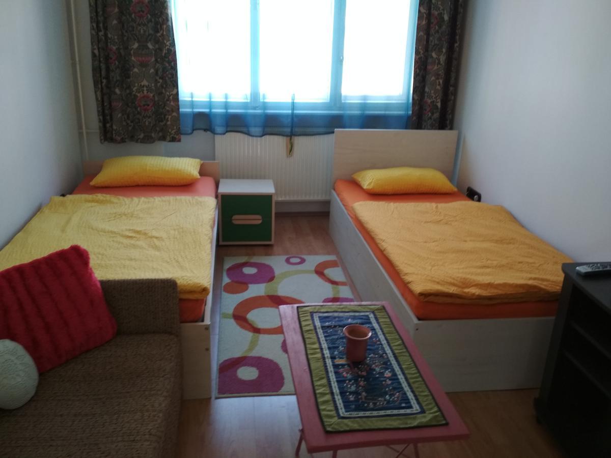 Apartman Lux Szeged Ngoại thất bức ảnh